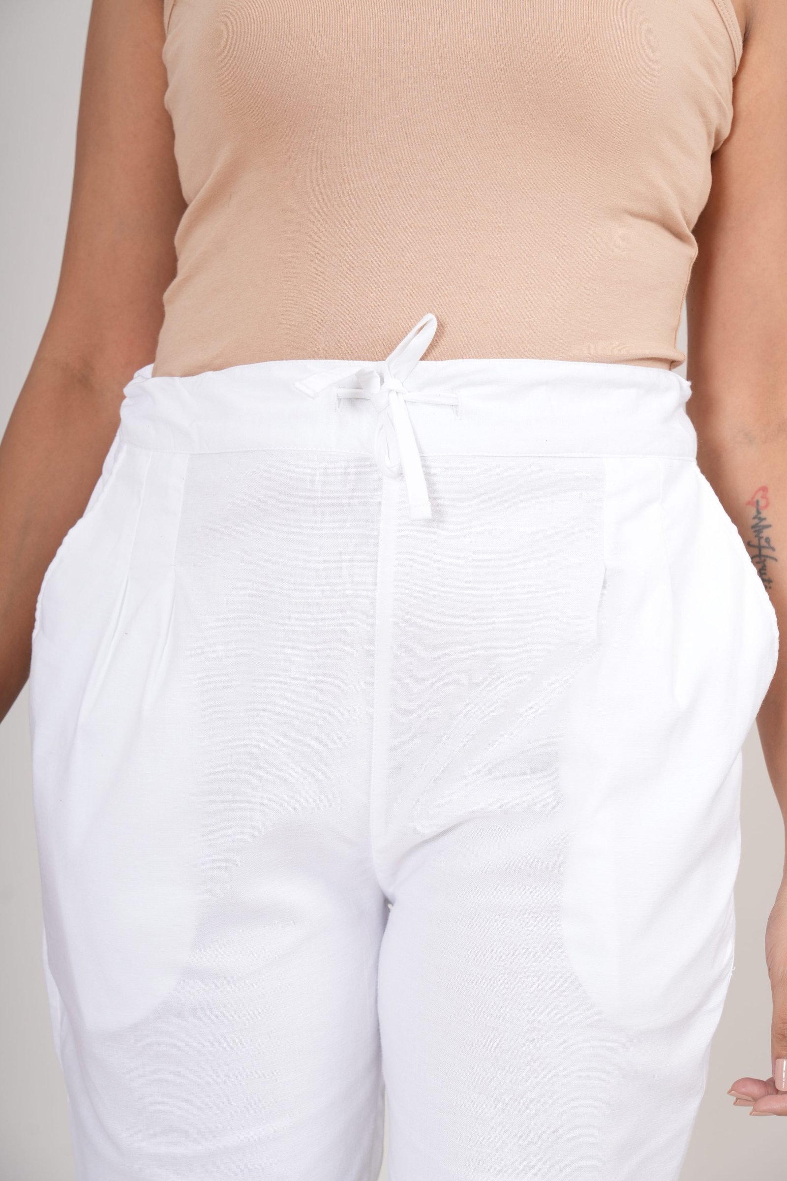 Sidaraa Cotton Pant (White)