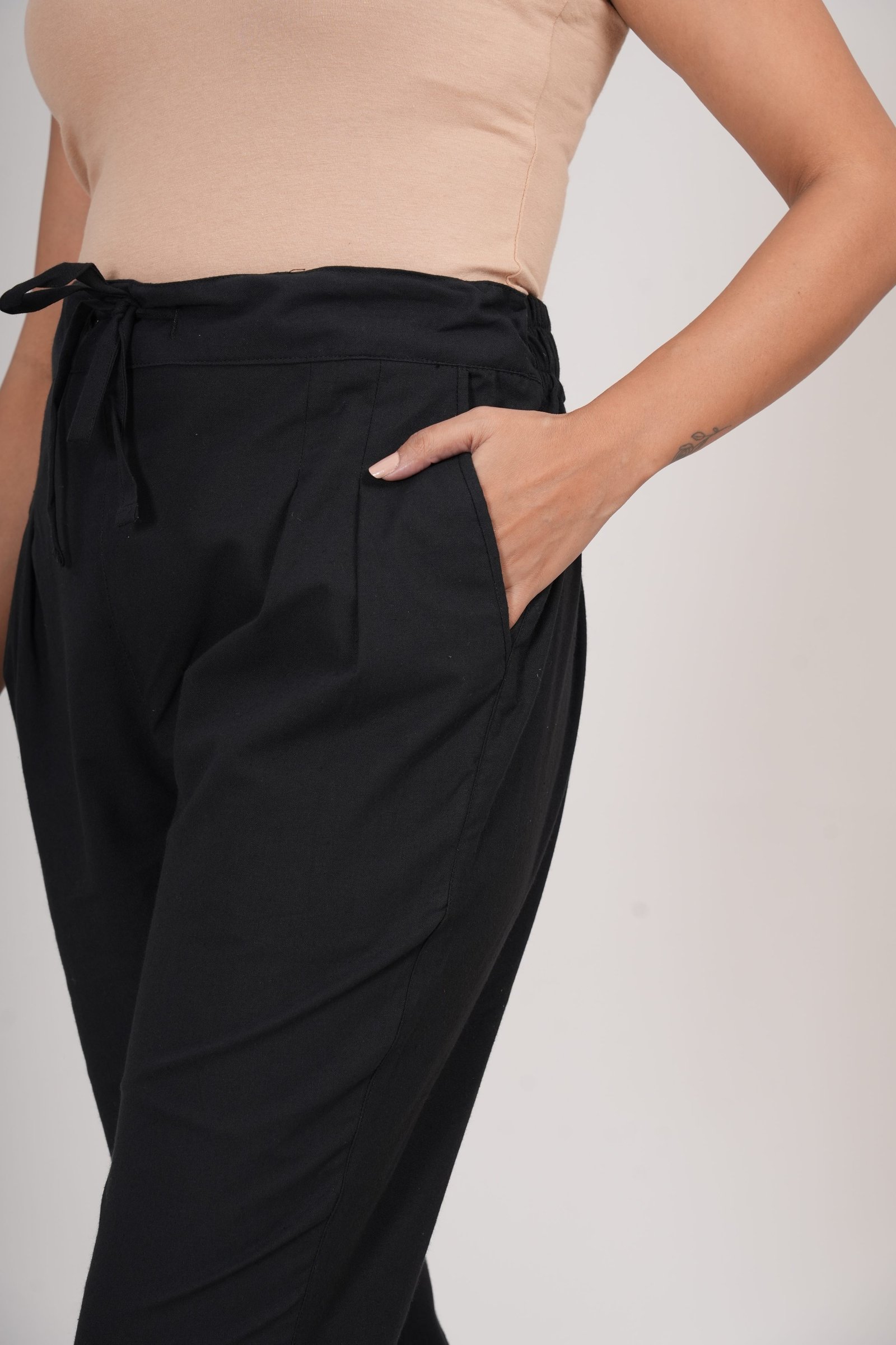 Sidaraa Cotton Pant (Black)