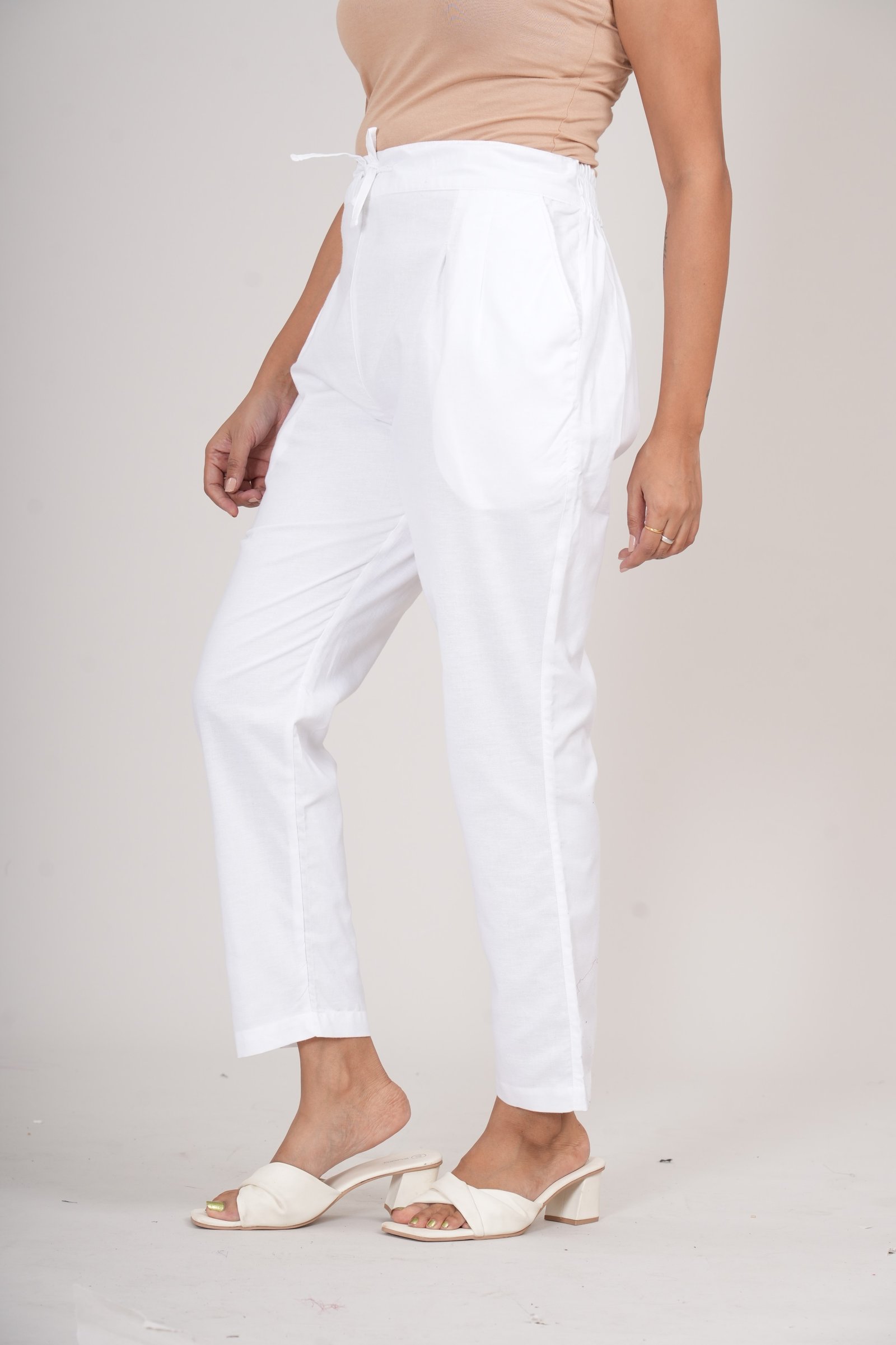 Sidaraa Cotton Pant (White)